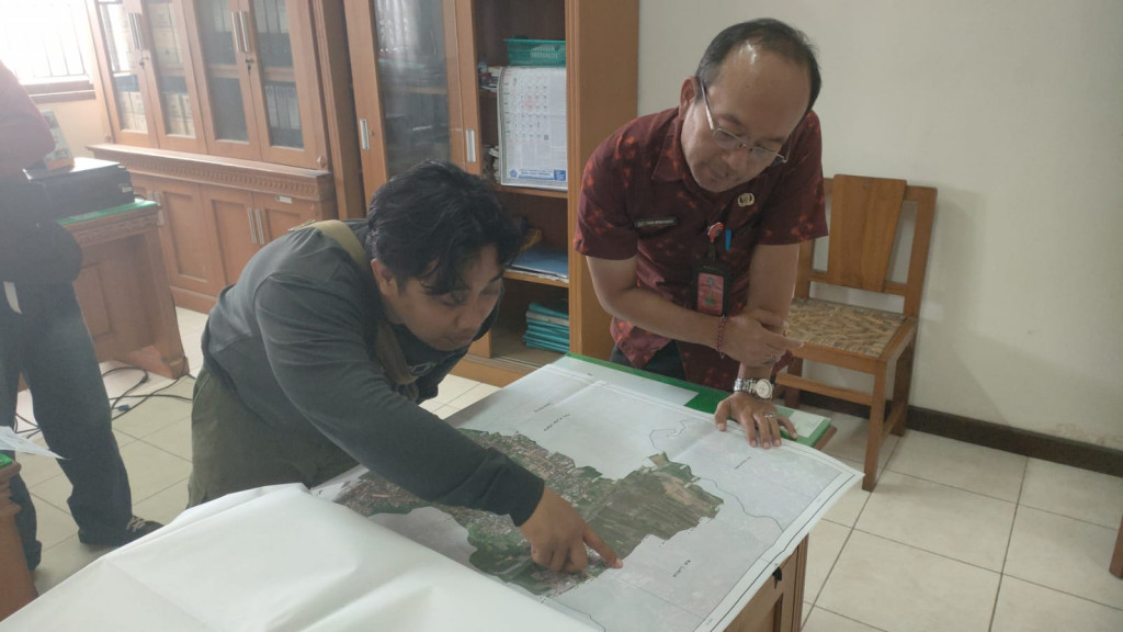 Pelaksanaan pemetaan Lapangan Pemutakhiran Kerangka Geospasial dan muatan Wilkerstat SE 2026 oleh BPS kab.Badung .selasa 29 juli 2025.di kantor Lurah Sempidi